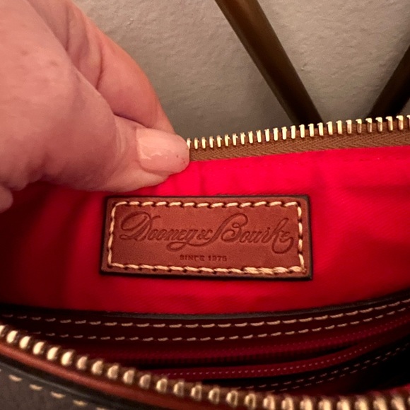 EUC DOONEY & BOURKE CROSSBODY - Picture 3 of 8